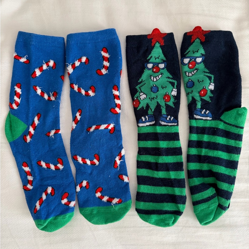 Festive Blue and Green Christmas Socks (11)